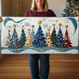 Quilted tafelloper - Sneeuwbedekte dennenlandschap